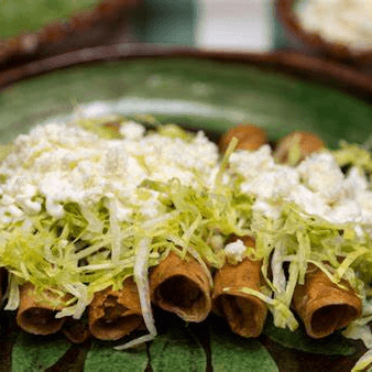 FLAUTAS DE POLLO ORDEN DE 5 PZA