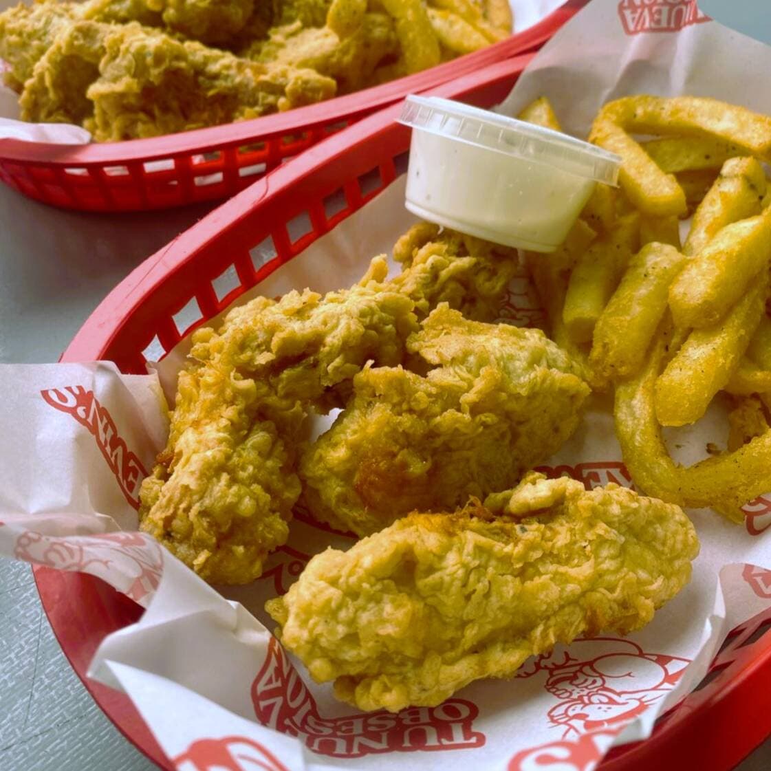 Pollito Tenders Combo
