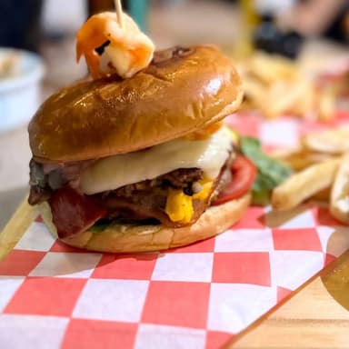 Hamburguesa Mar y Tierra