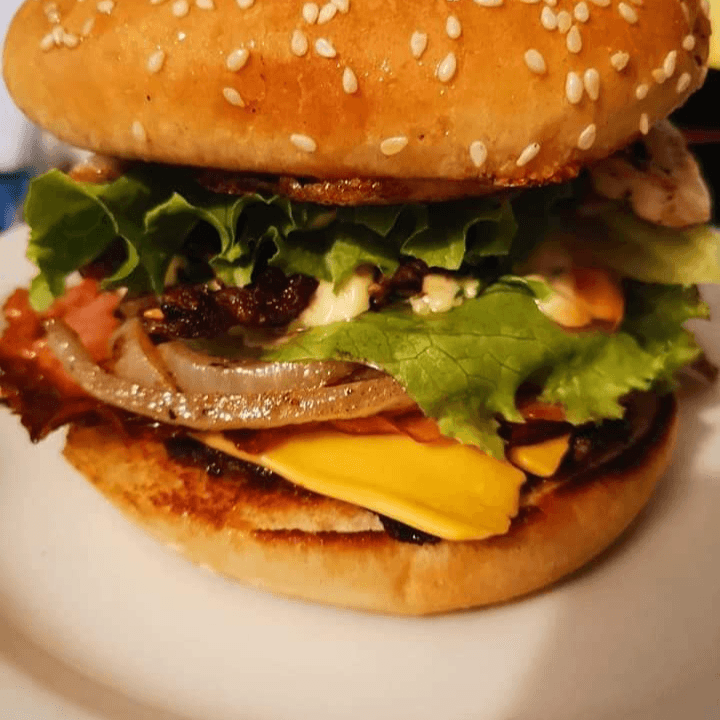 Hamburguesa Especial + Papas