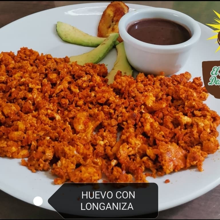 HUEVOS CON LONGANIZA