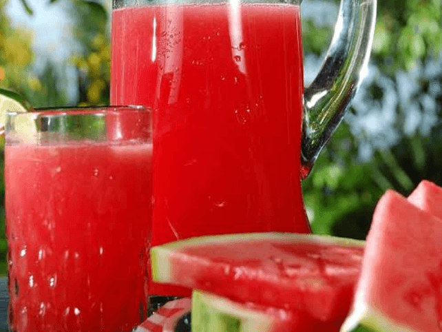 Agua de 1 Litro y 1\2 de Sandia