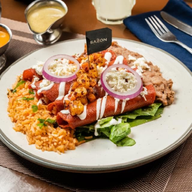 ENCHILADAS ROJAS.
