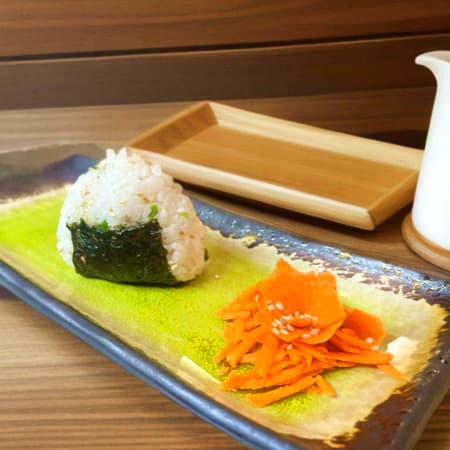 Onigiri Queso Crema