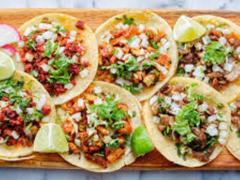 Ricos Tacos La Mamis