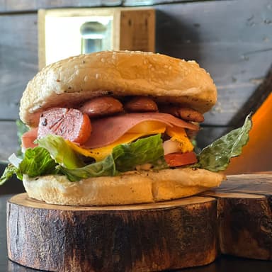 Combo Pareja: 2 Hamburguesas + 1 lt de Agua Fresca