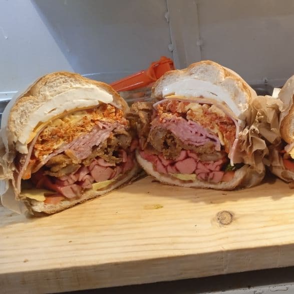 Texana ( Milanesa de Res, Chuleta, y Quesillo)
