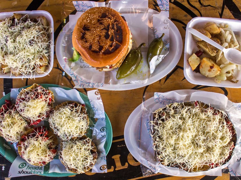 Tacos y Burguers El Primo (López Mateos)
