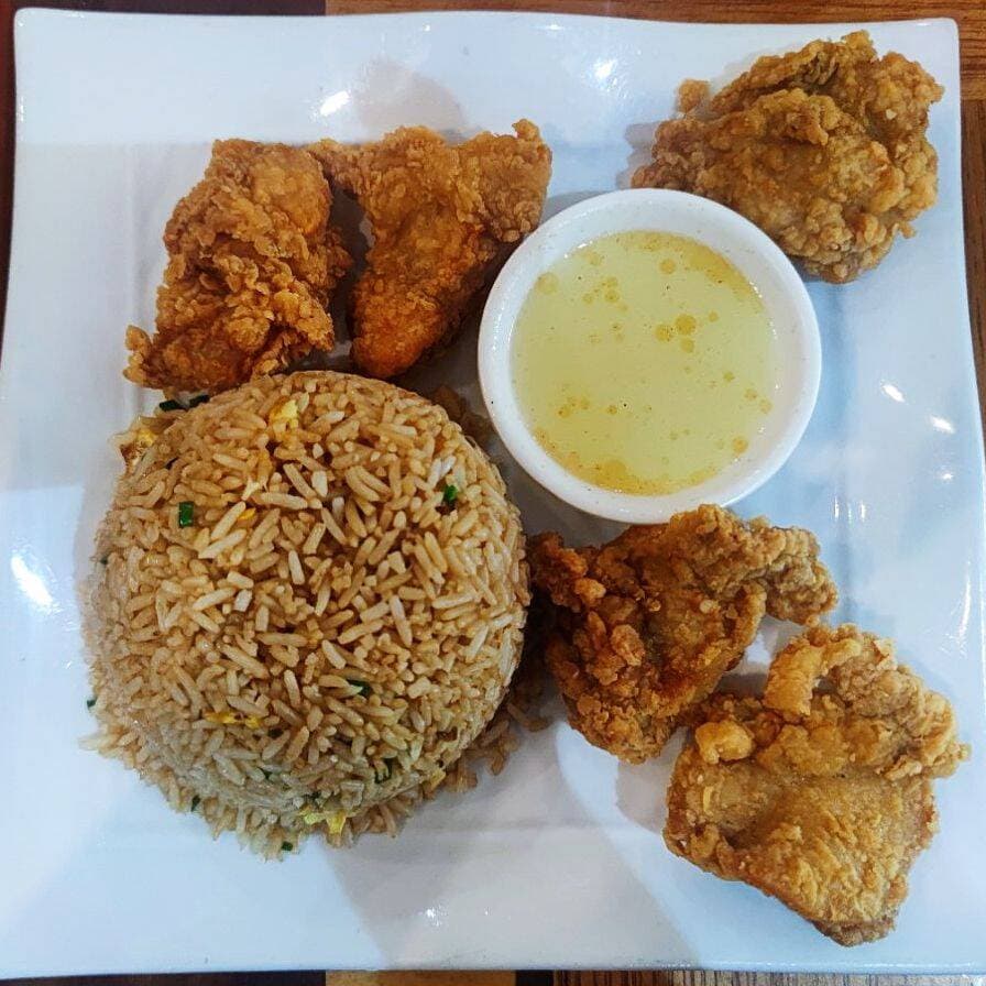Chaufa Con Chicharron De Pollo