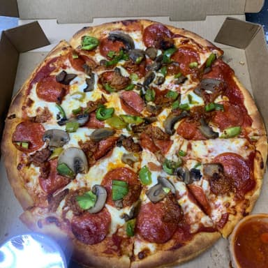 Pizza Mediana de Sinaloense