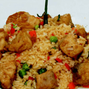 Menú Chaufa con Pollo en Trozos