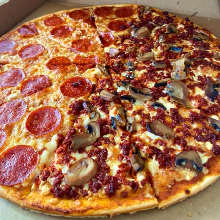Pizza Tradicional Xtra Familiar 10 Rebanadas.5pers