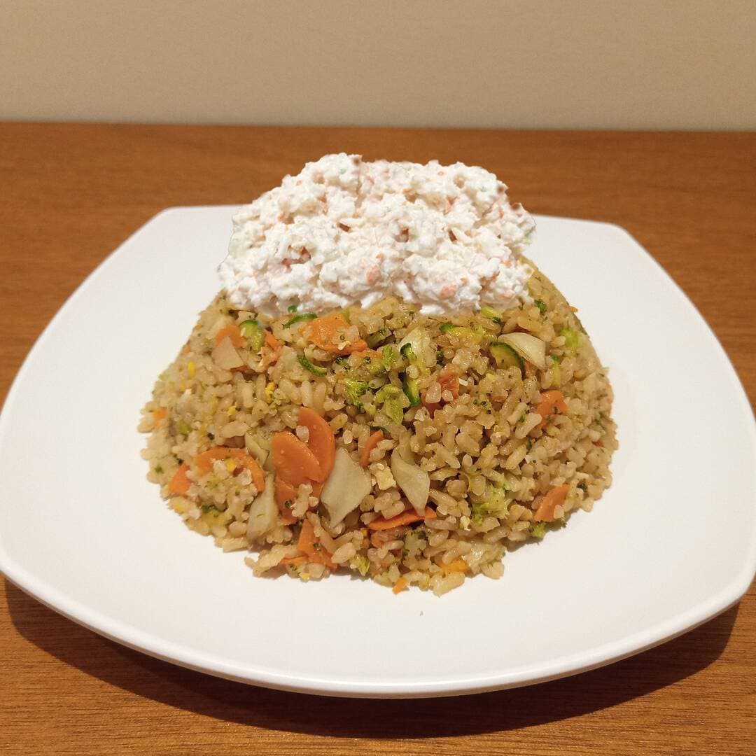Yakimeshi con Salsa Tampico