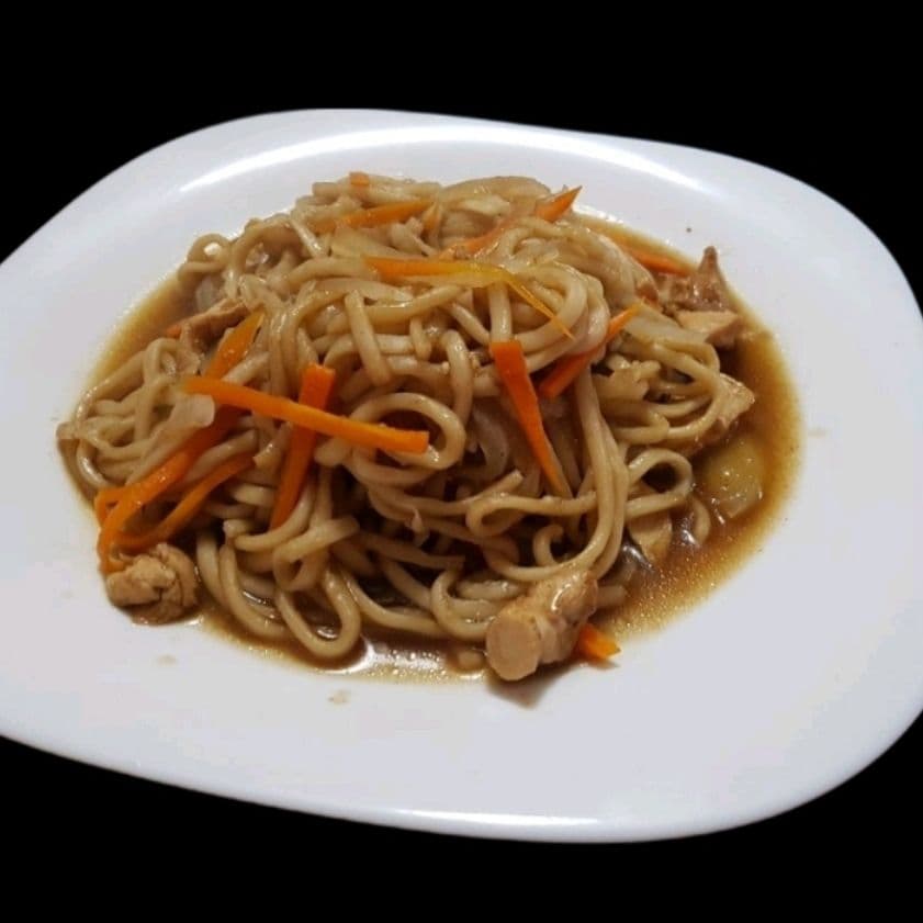 Teriyaki Udon con Pollo