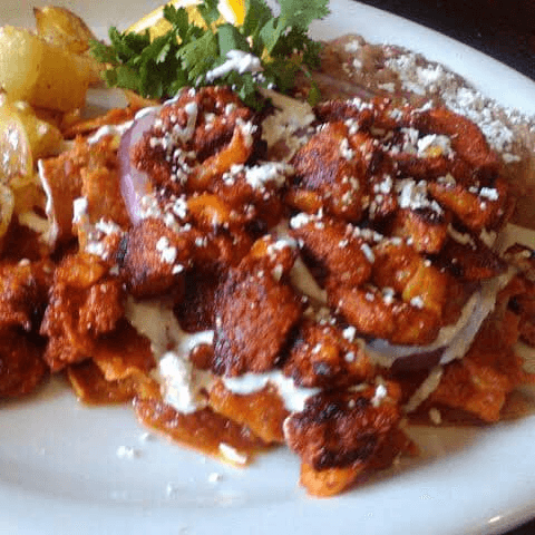 Chilaquiles con Pastor + Bebida