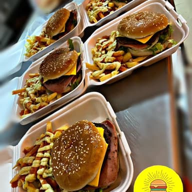 Combo 9 (5 Hamburguesas + 5 Papas Fritas)