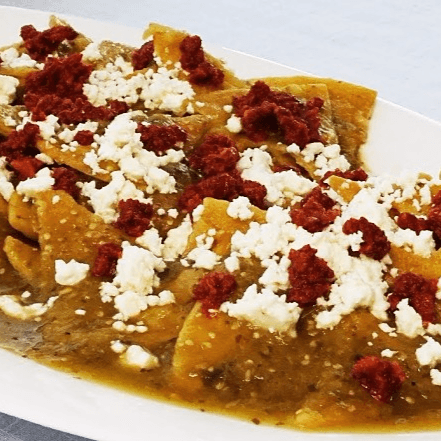 Chilaquiles con Chorizo