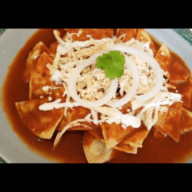 Chilaquiles Tradicionales Rojos