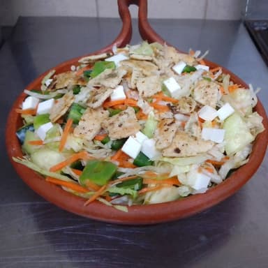 Ensalada Caribeña con Pollo a la Placha
