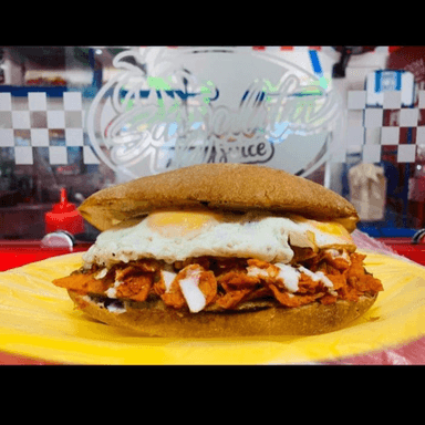 Torta de Huevo con Salchicha