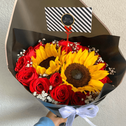 12 Rosas 2 Girasoles