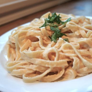 FETTUCCINE ALFREDO