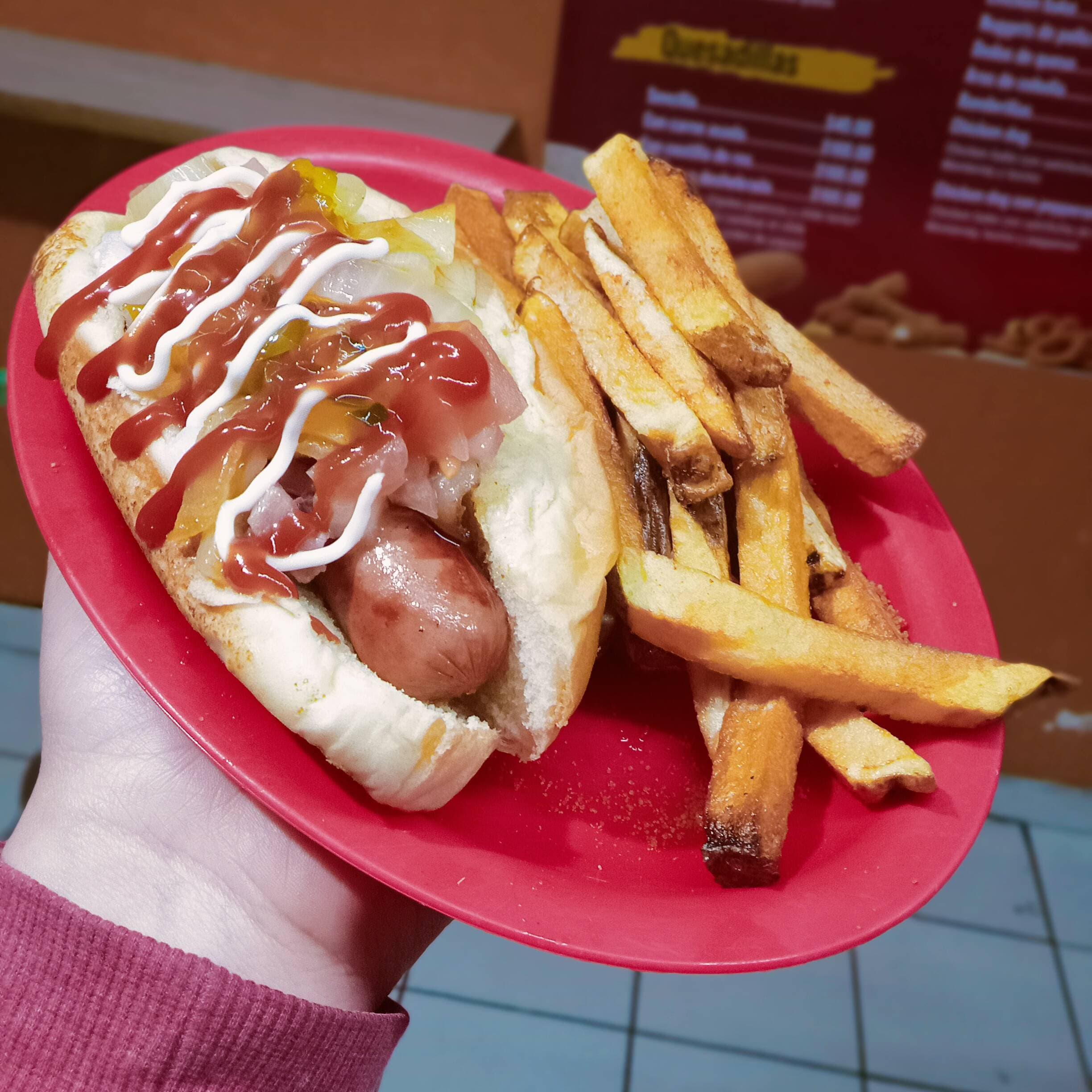 Hot Dog con Papas