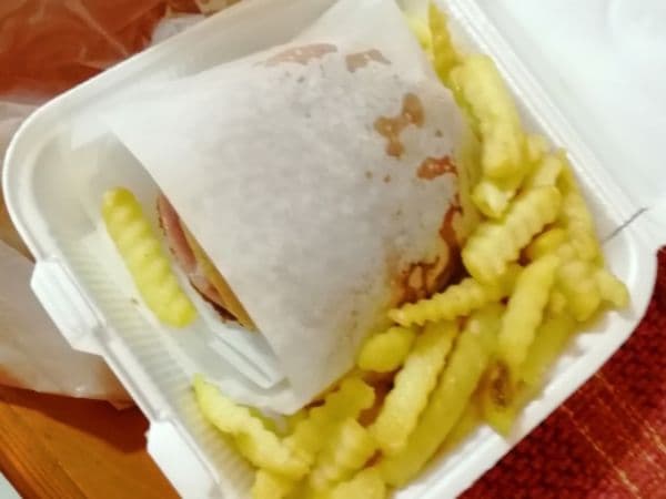 Combo Pop Burger y Papas Francesas