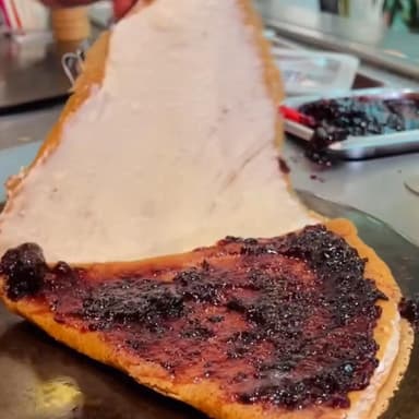 Crepa de Mermelada Zarzamora con philadelphia