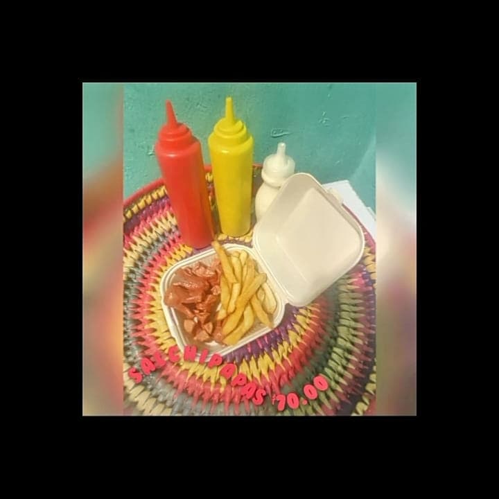 Salchipapas