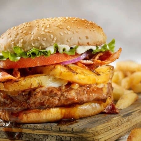 COMBO : CHICKEN BURGER HAWAIANA -PAPAS-REFRESCO.
