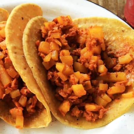 2️⃣ Tacos Papas con Longaniza