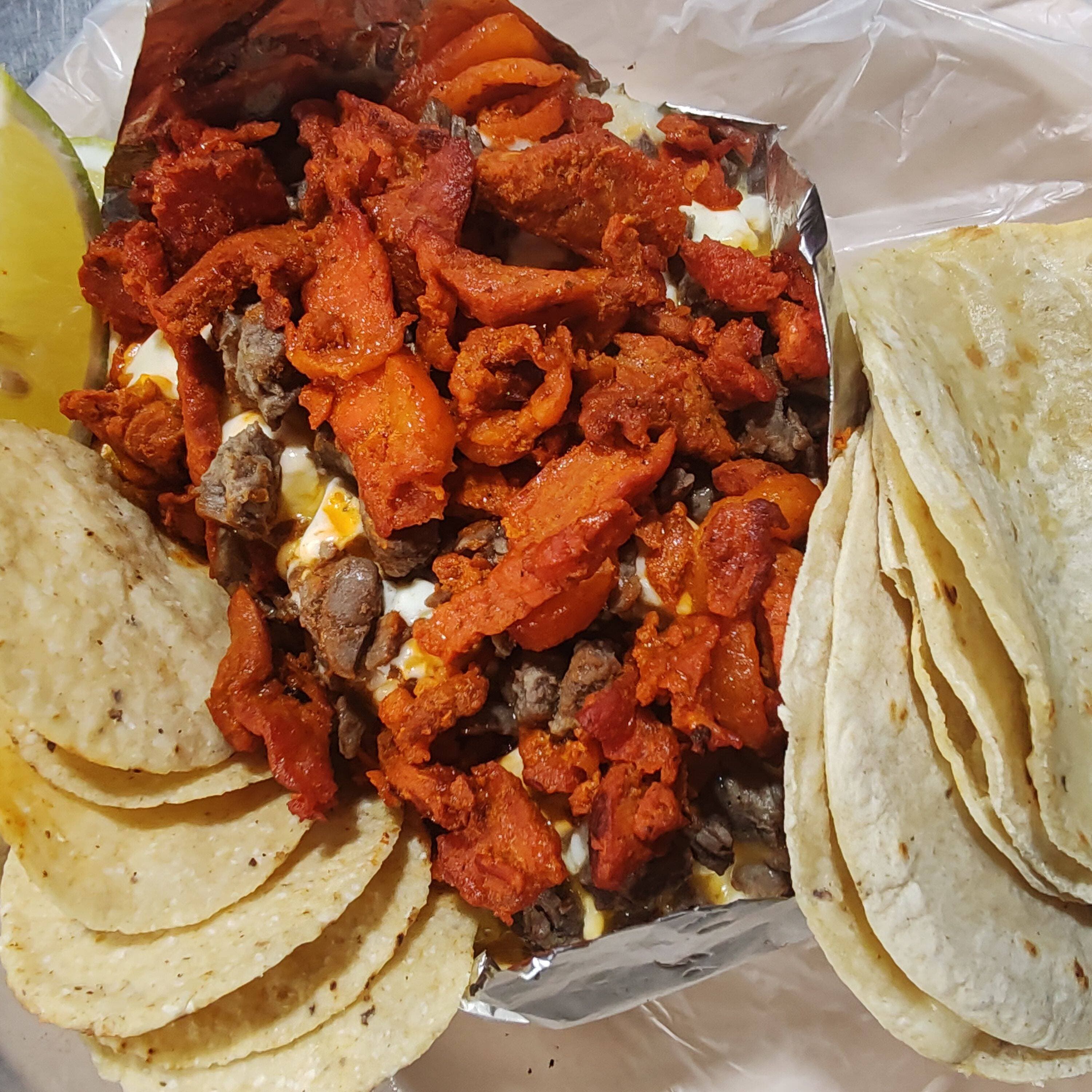 PAPA ASADA CON PASTOR Y CHULETA
