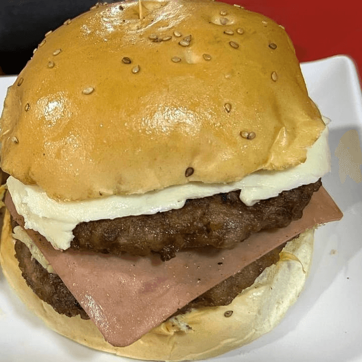 Burger Doble Carnes & Coca Cola 400 ml