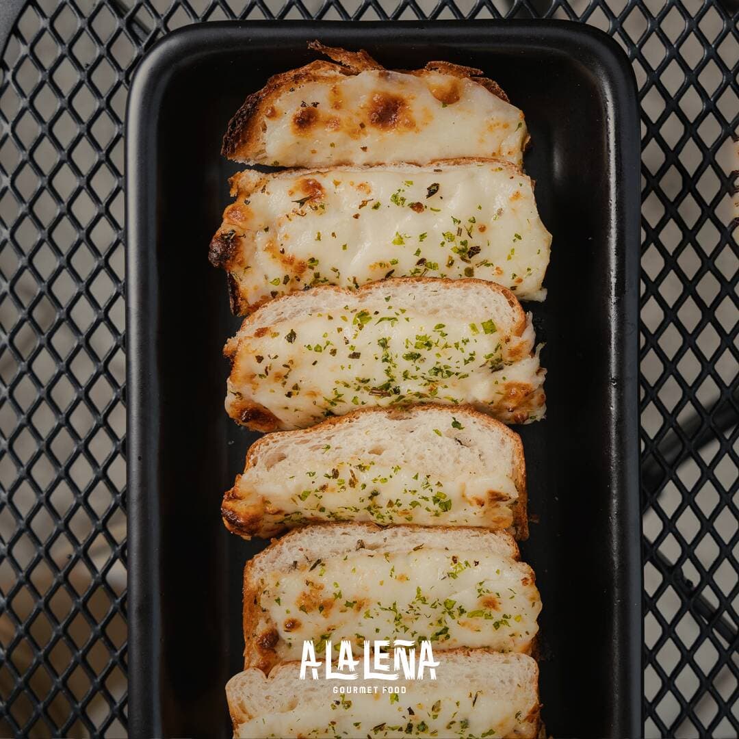 PAN DE AJO Y QUESO