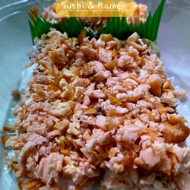 EMPANIZADO TORNADO ROLL SALMÓN FRITO