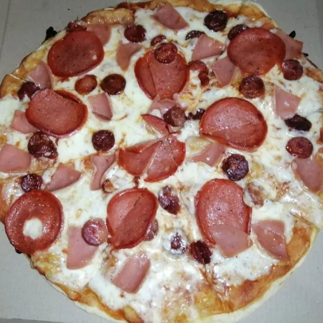 Combo Pizza Mediana + Gaseosa Lt
