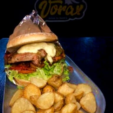 Hamburguesa de Bondiola + Papas