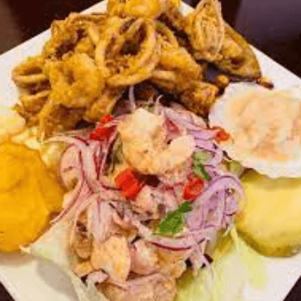 Ceviche Mixto y Chicharrón Mixto