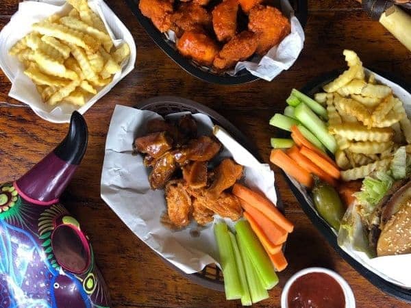 Sr. Vakero Wings Suc Camino Real