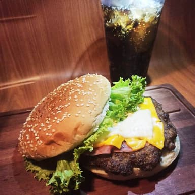 Hamburguesa de carne y pastor