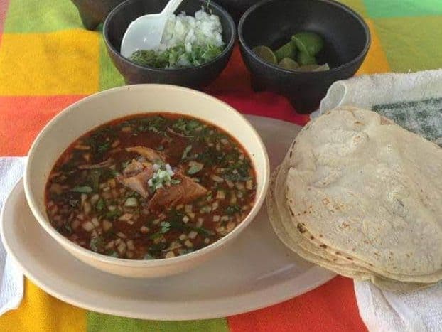 Plato de birria