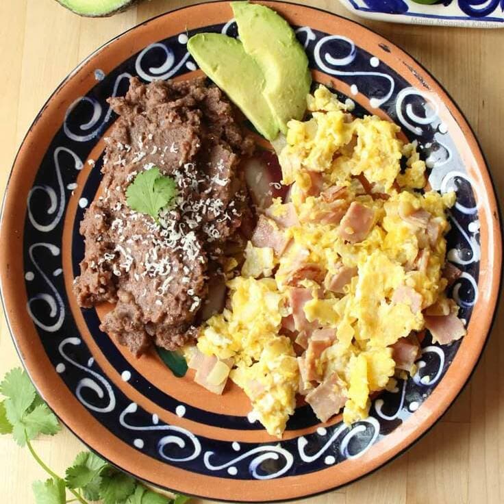 HUEVOS AL GUSTO