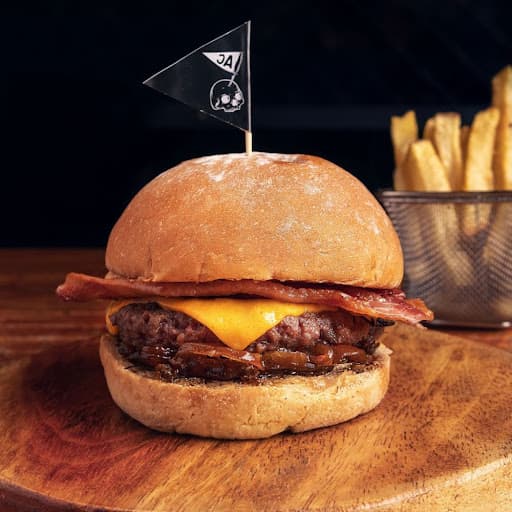 Hamburguesa Cheese and Bacon en Combo