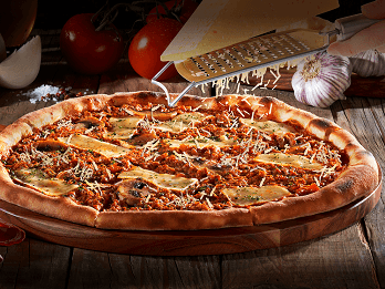 Pizza Bolognese