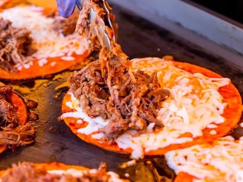 Los Planchados. Barbacoa de Res Estilo Jalisco