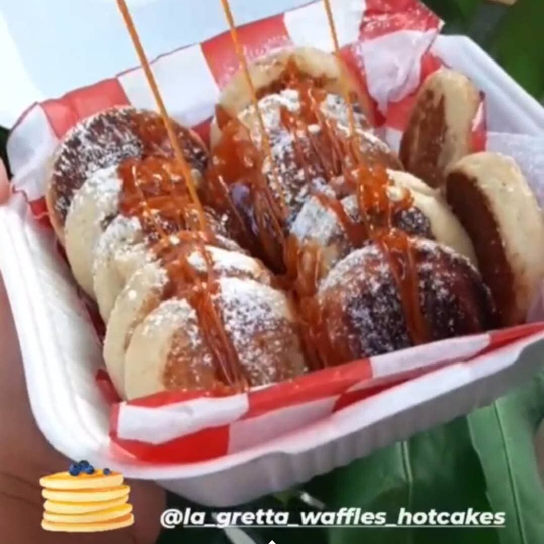 Arma Tus Mini HotCakes + Café Americano