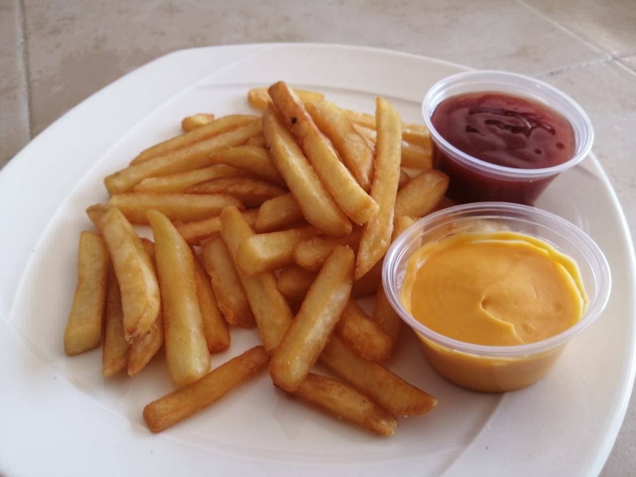 Papas a la francesa con queso