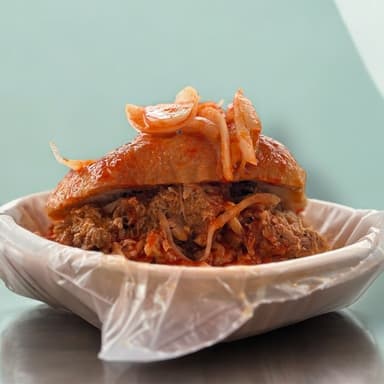 Torta ahogada salsa clásica