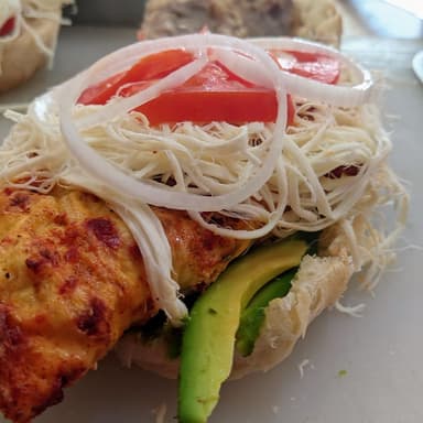 Torta Huevo con Chorizo